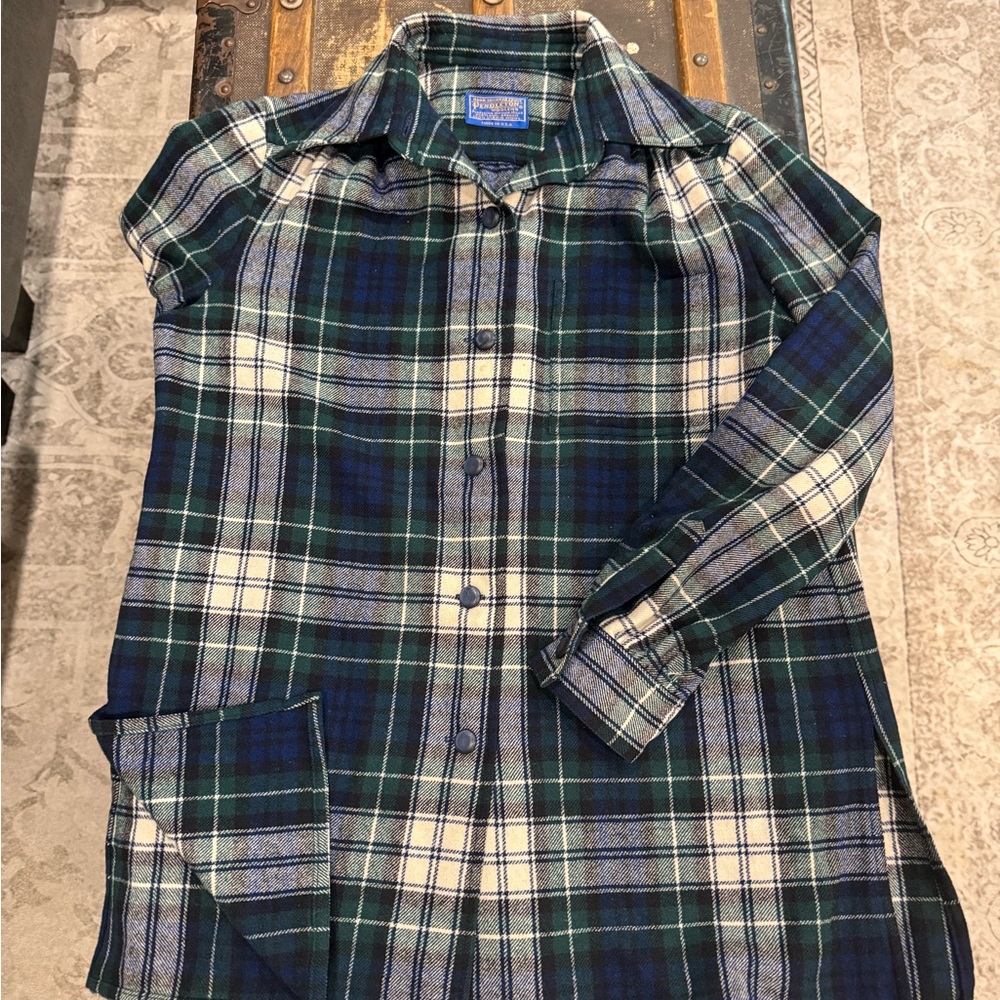 Pendleton Blue and Green Plaid Casual Button Down Shirt